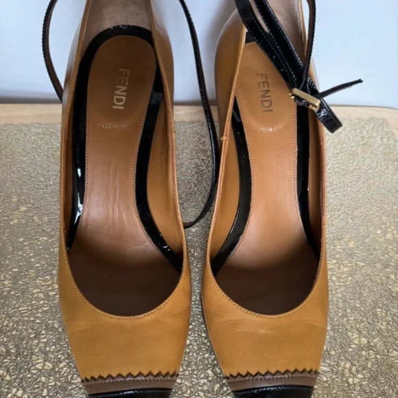 FENDI Décolleté Vernice High Heels Shoes size 38